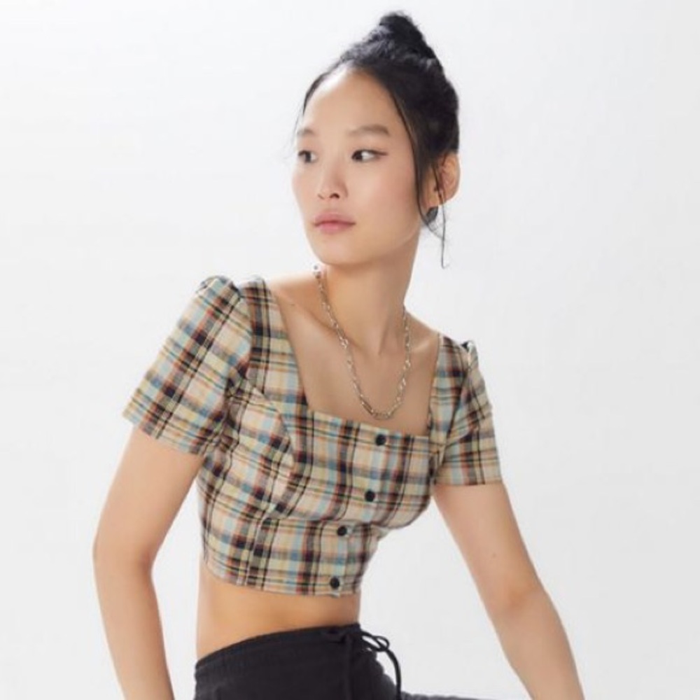 urban renewal remnants femme plaid crop top